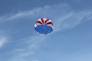 Parasailing aerial view