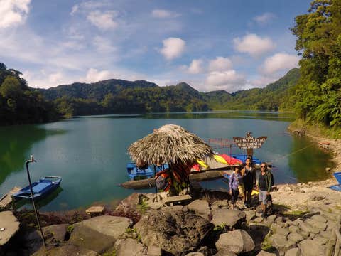 Balinsasayao Dumaguete Twinlake & City Full-Day Sightseeing