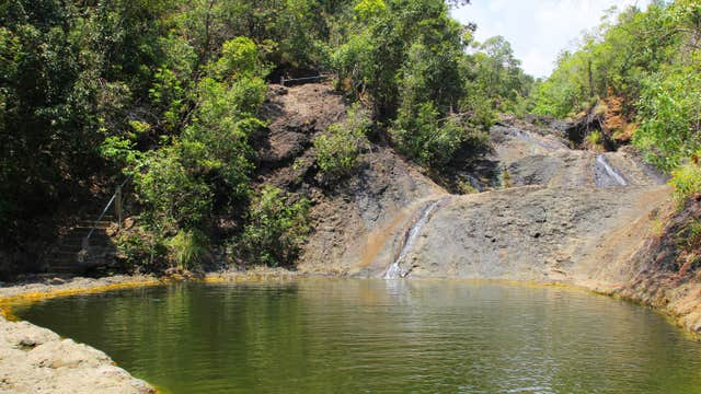 Aklan Jawili Falls & Sightseeing Tour with Lunch & Transfers
