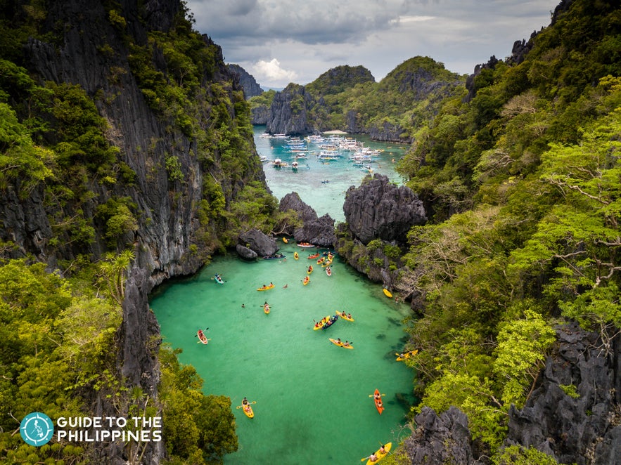 Small Lagoon of Palawan's El Nido Small Lagoon of Palawan's El Nido