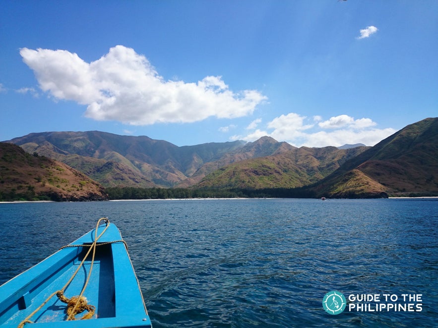 Island-hopping to Anawangin Cove in Zambales Island-hopping to Anawangin Cove in Zambales