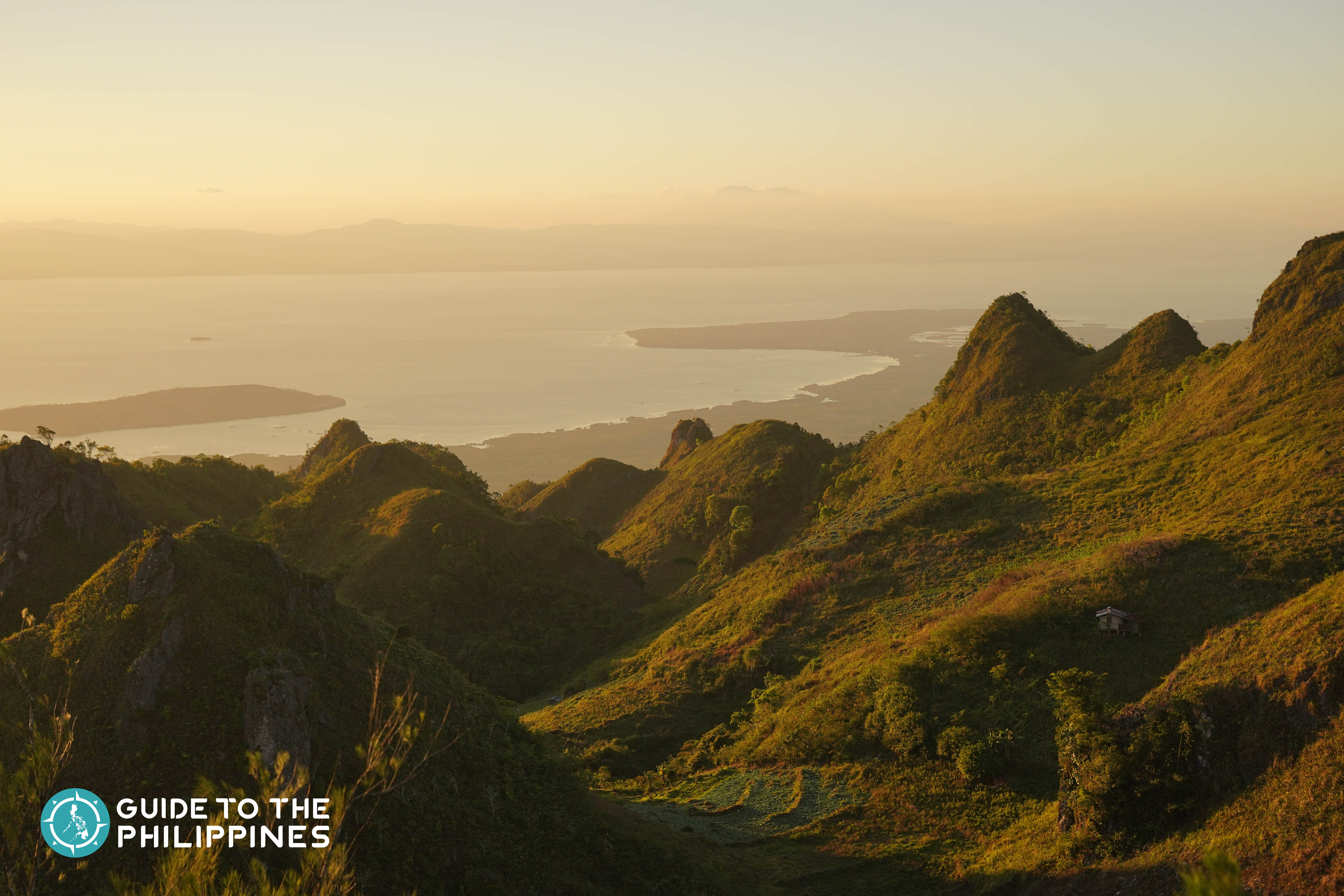 Amazing jagged skyline view in Osme&ntilde;a peak