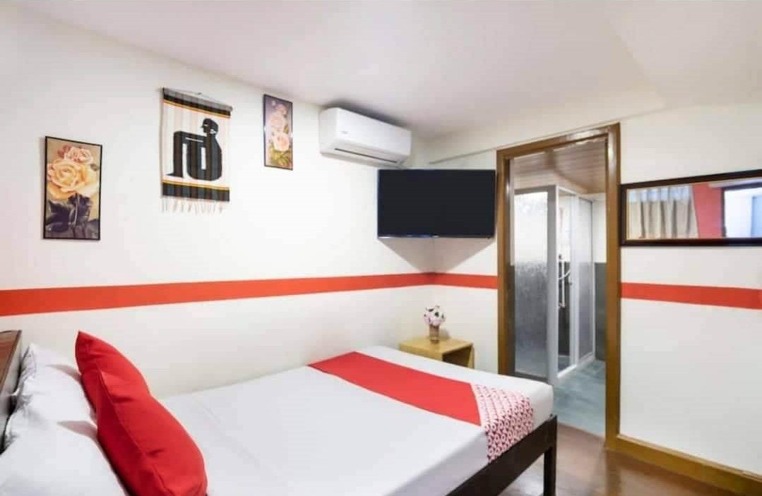 Guest room at Baguio Vacation House