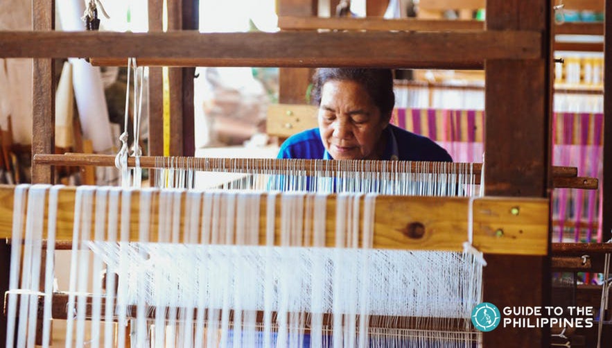 traditional weaving of cloth in baguio traditional weaving of cloth in baguio