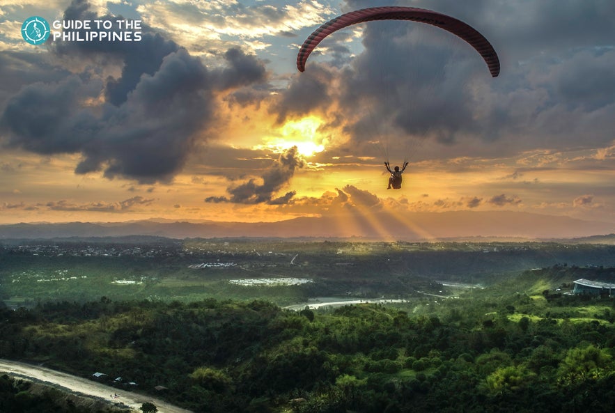 Paragliding in Cagayan de Oro, Philippines Paragliding in Cagayan de Oro, Philippines