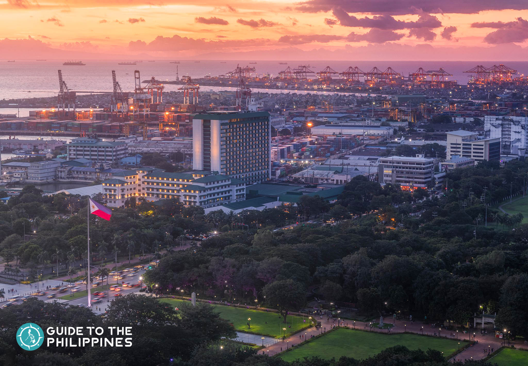 黄昏时分的马尼拉鸟瞰图