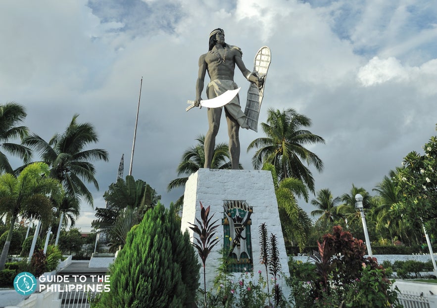 Lapu-lapu monument in Mactan Island, Cebu Lapu-lapu monument in Mactan Island, Cebu