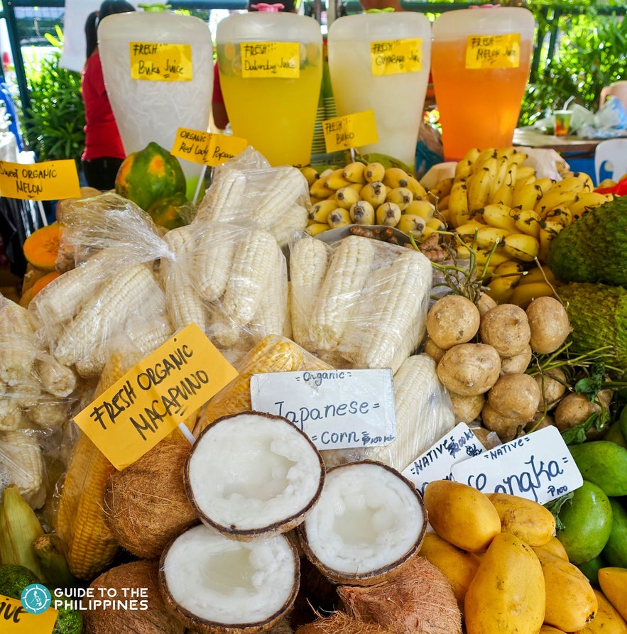 Refreshing drink and fruits at Salcedo Market in Salcedo Village, Makati Refreshing drink and fruits at Salcedo Market in Salcedo Village, Makati