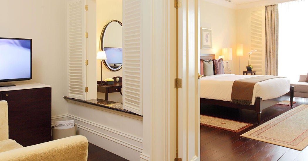 Junior Suite in Raffles Makati