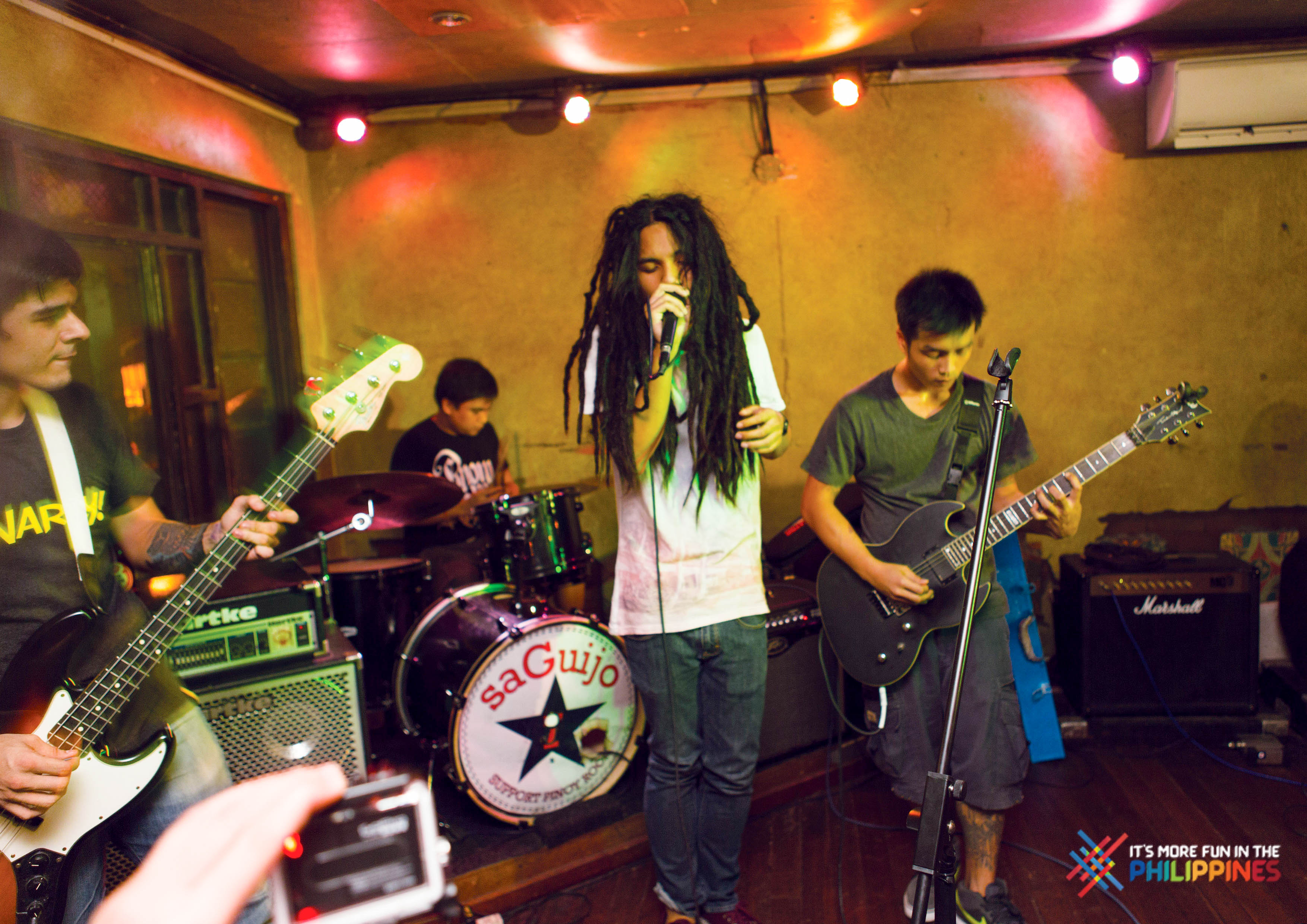 Live band at Saguijo