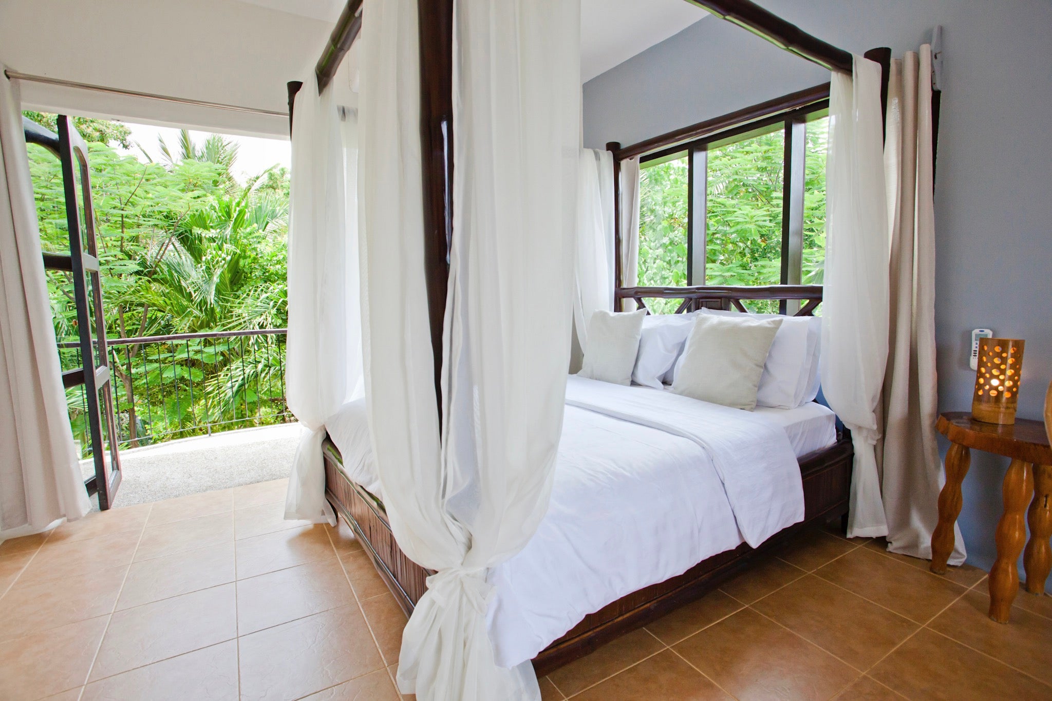 Spacious rooms of Granda Beach House 