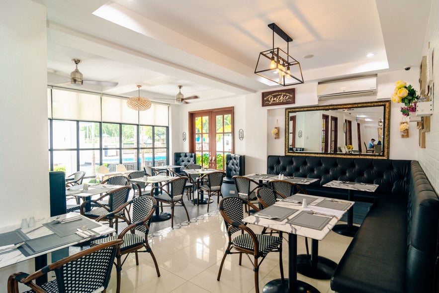 Hotel restaurant in The Mansion, Pampanga Hotel restaurant in The Mansion, Pampanga