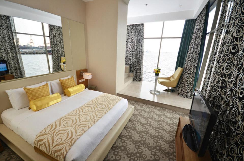 guest-room-at-hotel-h2o-in-intramuros-manila-philippines