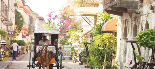 famouse-calle-crisologo-vigan-ilocos-norte-philippines.jpg