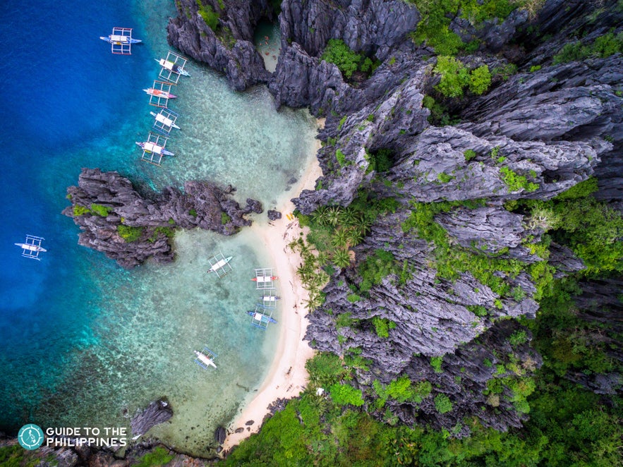 Secret Lagoon in El Nido, Palawan Secret Lagoon in El Nido, Palawan