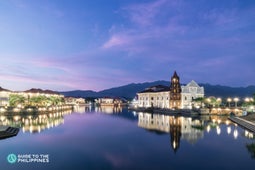 Las Casas Filipinas de Acuzar during nighttime