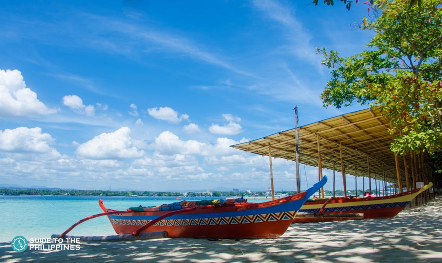 Boats docked in a beach in Samal Island Boats docked in a beach in Samal Island
