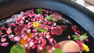 Kawa Hot Bath in Antique