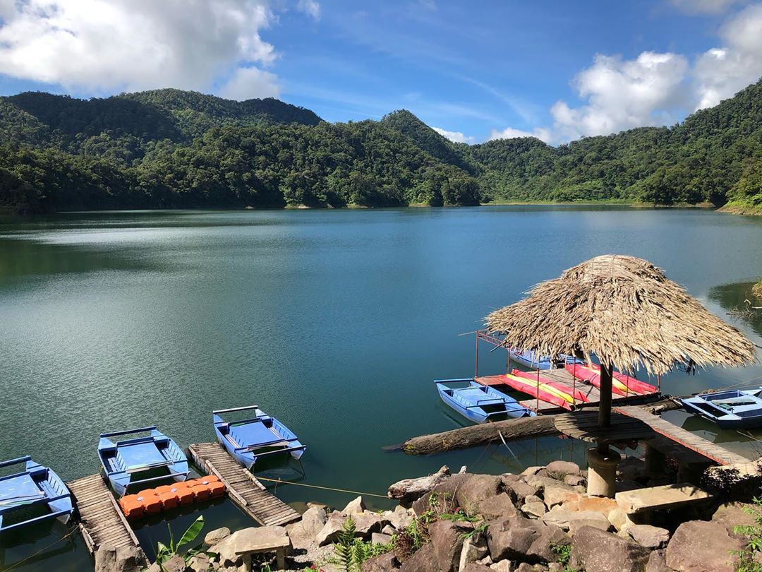 Balinsasayao Twin Lakes Natural Park in Negros Oriental