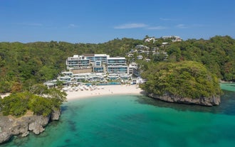 长滩岛绯红度假村 0 号码头的鸟瞰图