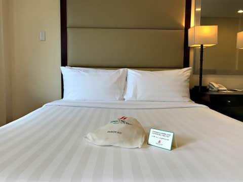 5-Day Boracay Budget Package at Jinjiang Inn Station 1 from Manila, Transfers & Breakfast