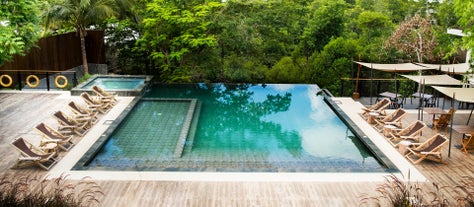 Clear waters of Funny Lion Hotel pool