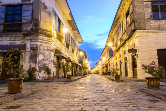 5-Day Philippines Heritage & Nature Trip to Highlands of Ilocos, Benguet & Mt. Pinatubo from Manila