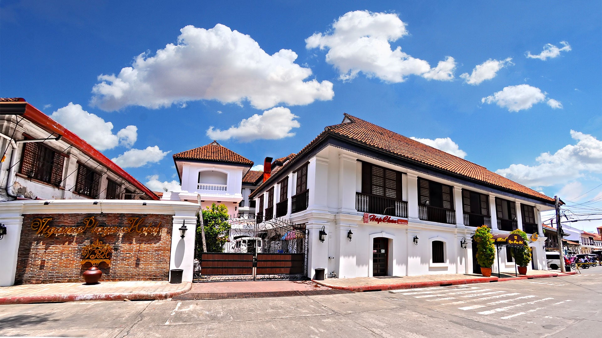 Vigan Plaza Hotel