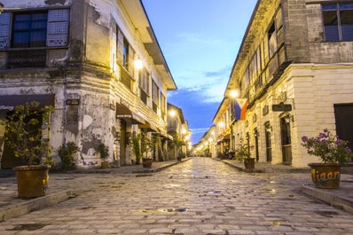 Spanish-style streets of Calle Crisologo at night