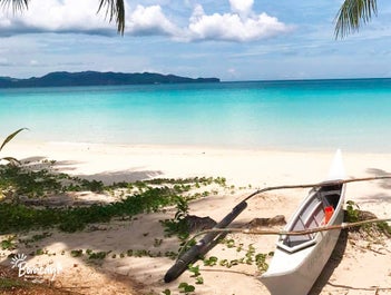 Blue waters and white sand beaches of Boracay