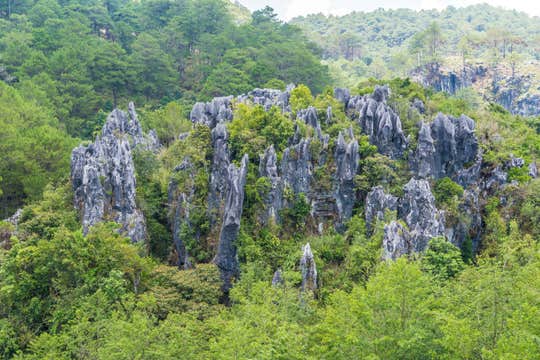 9-Day Philippines Scenic Nature Vacation Package to Luzon Highlands & Puerto Princesa Islands
