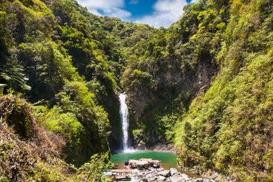 Beautiful Tappiya Waterfalls in Banaue