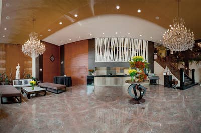 Reception of Venus Parkview Hotel in Baguio