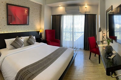 Executive room with balcony at Venus Parkview Hotel in Baguio