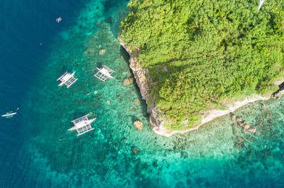 Aerial view of Pescador Island in Cebu