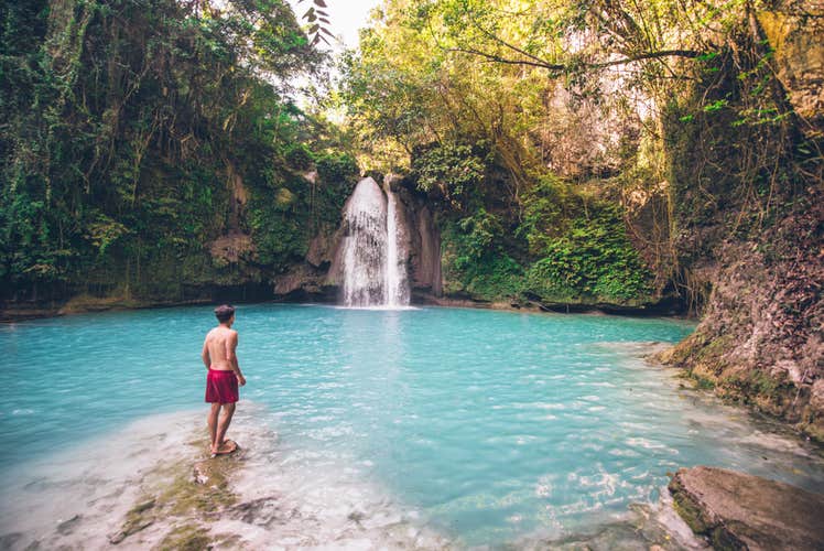 16-Day Islands, Countryside & Adventure Tour to Bohol, Cebu, Puerto Princesa & Ilocos from Manila