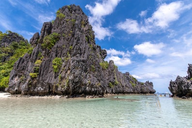 Hidden Beach in El Nido Palawan