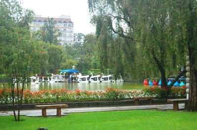 Enjoy the sights at Burnham Park in Baguio City
