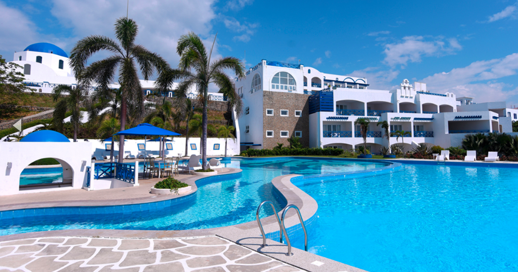 The pool area in Thunderbird Resorts and Casinos Poro Point