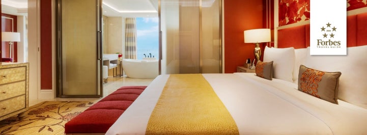 Deluxe room at Okada Manila