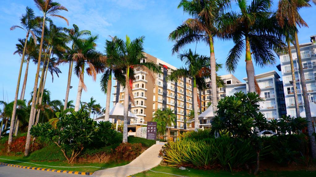 Entrance to Solea Palms Resort in Cebu