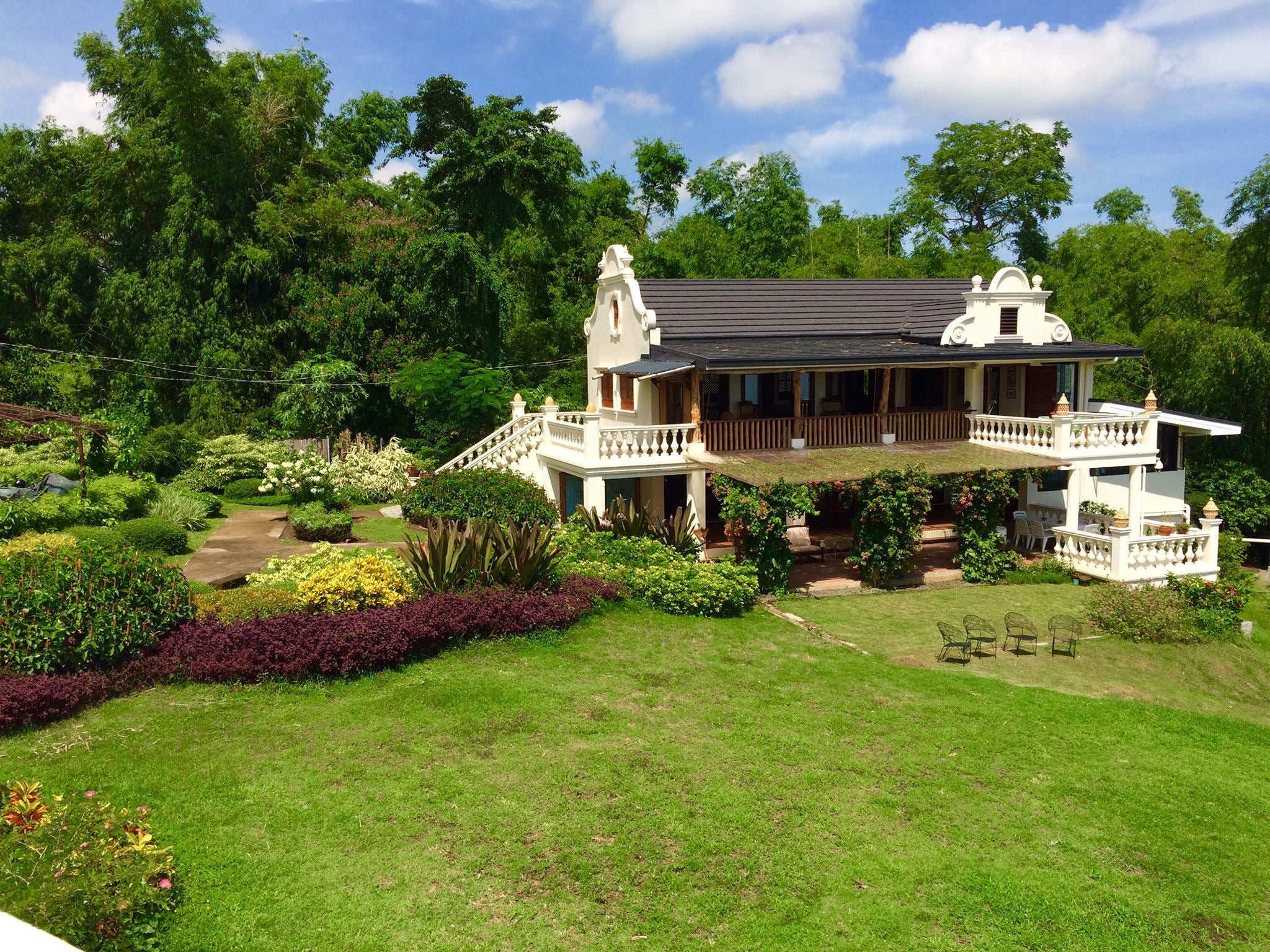 The garden of Ataalaya Farmhouse