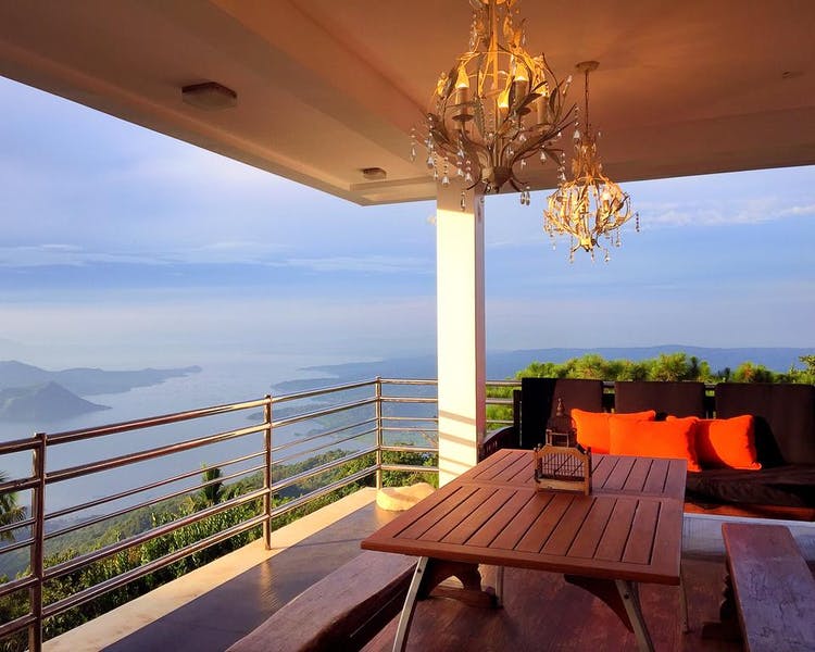 The Carmelence View's lakeview room