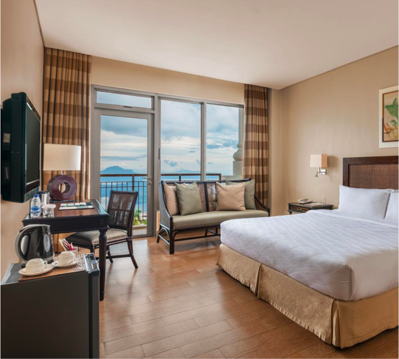 Summit Ridge Tagaytay's deluxe king room