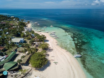 White sand beach of Pamilacan Island in Bohol