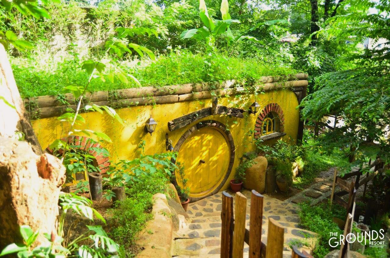 The hobbit room of The Grounds Resort