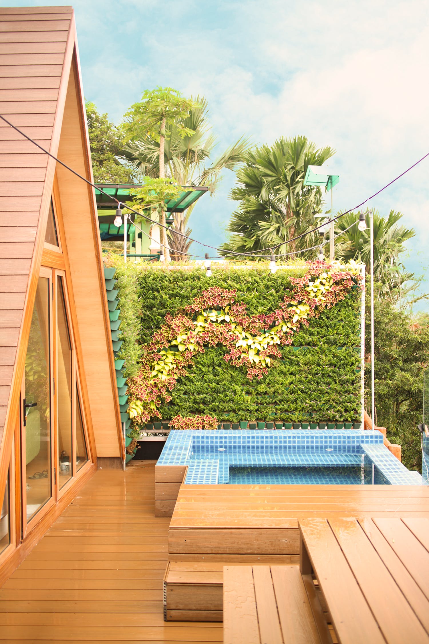 Private pool in Noni’s Resort Talisay Cabins Private pool in Noni’s Resort Talisay Cabins