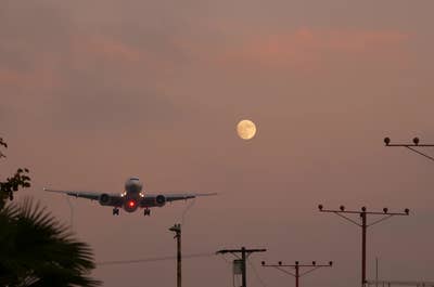 Flight from LAX to Manila