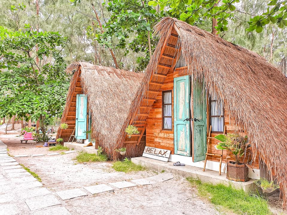 Wooden huts at Kwentong Dagat