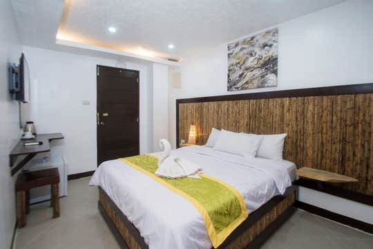 Best-Value 5-Day Boracay Island Package at Bamboo Beach Resort with Tour from Manila City